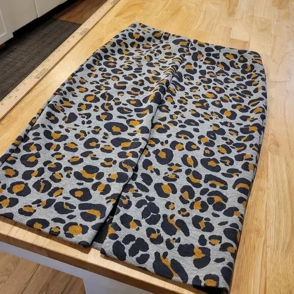 Knit H&M Grey Leopard Print Knee Length Pencil Invisible Zipper Small 30" Waist - Picture 7 of 10